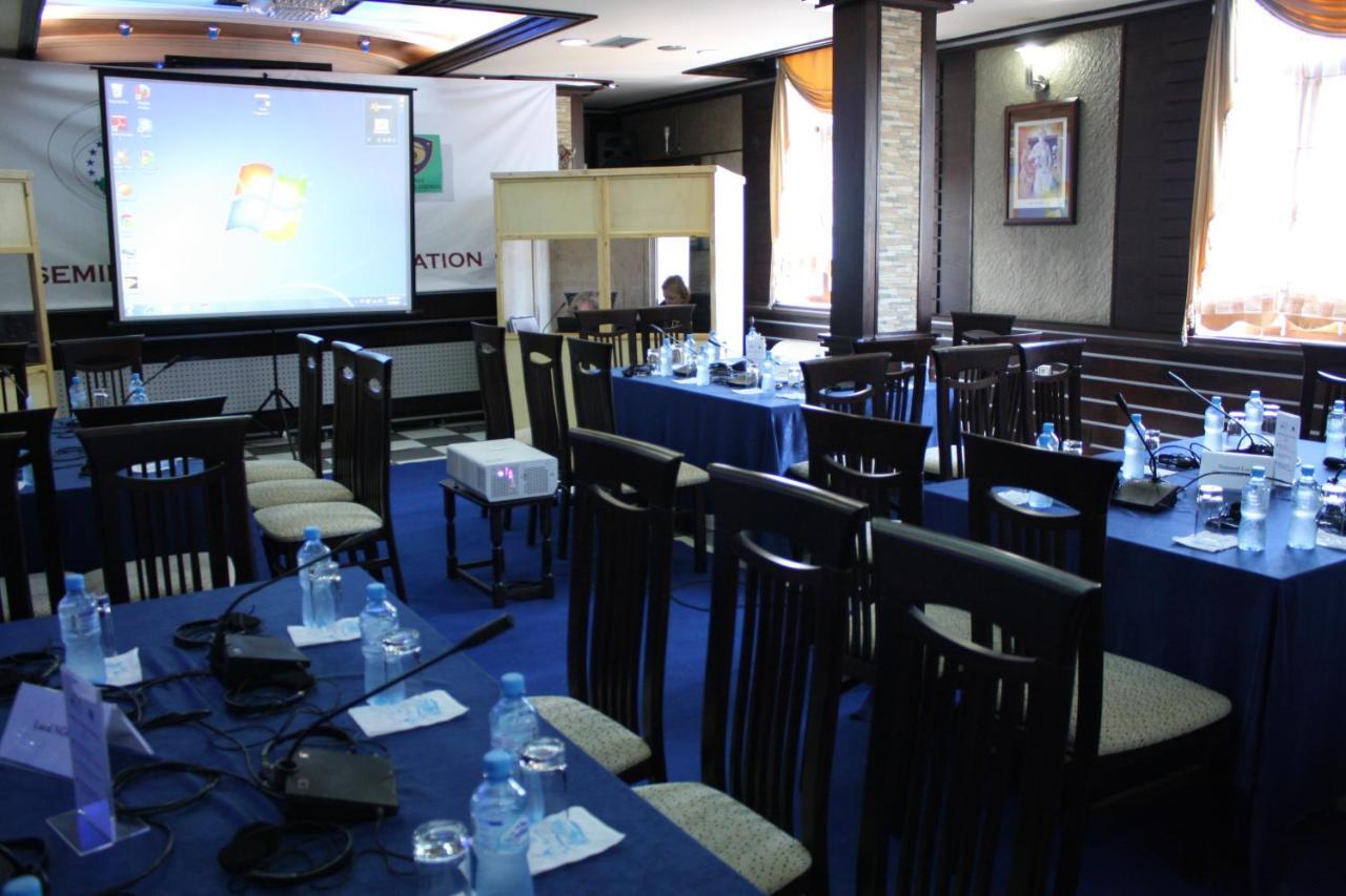Hotel Bar Restaurant America Kukes Εξωτερικό φωτογραφία