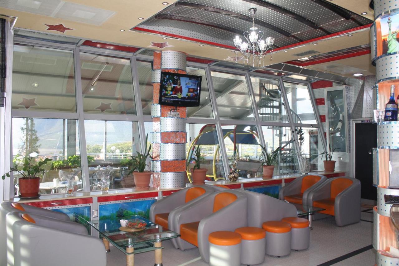 Hotel Bar Restaurant America Kukes Εξωτερικό φωτογραφία