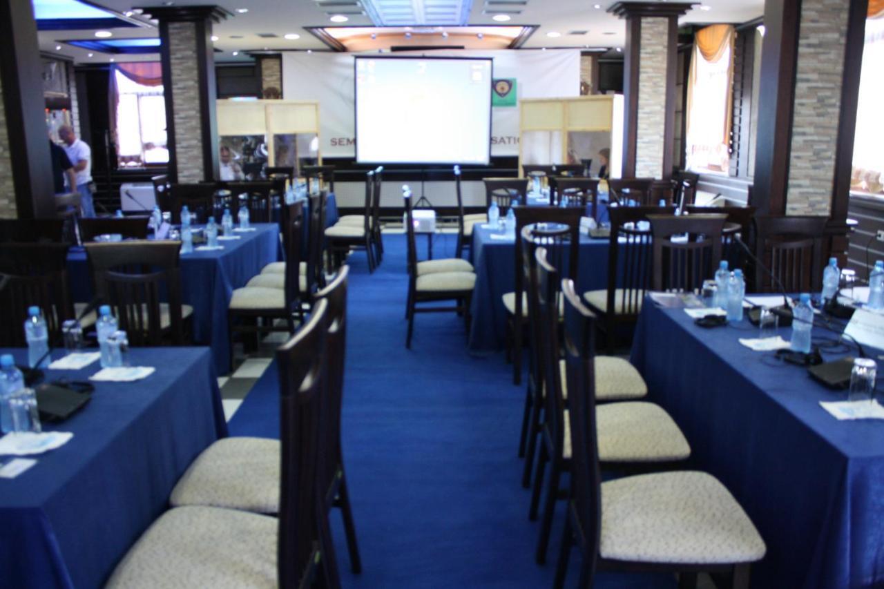 Hotel Bar Restaurant America Kukes Εξωτερικό φωτογραφία